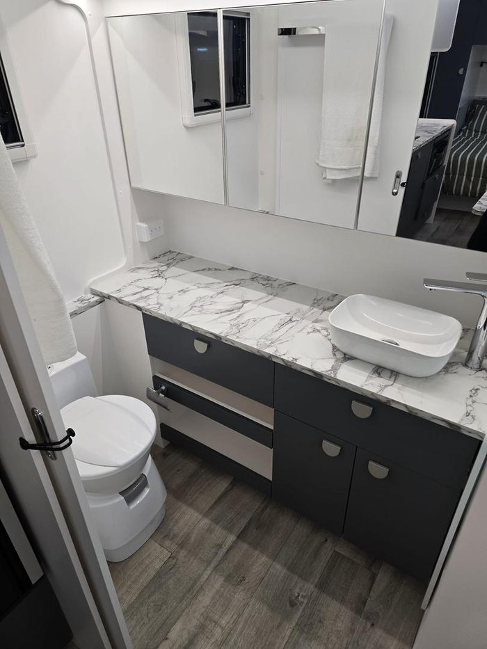 2025 Traveller 17' Cruise Save $7,199 Was $71,990