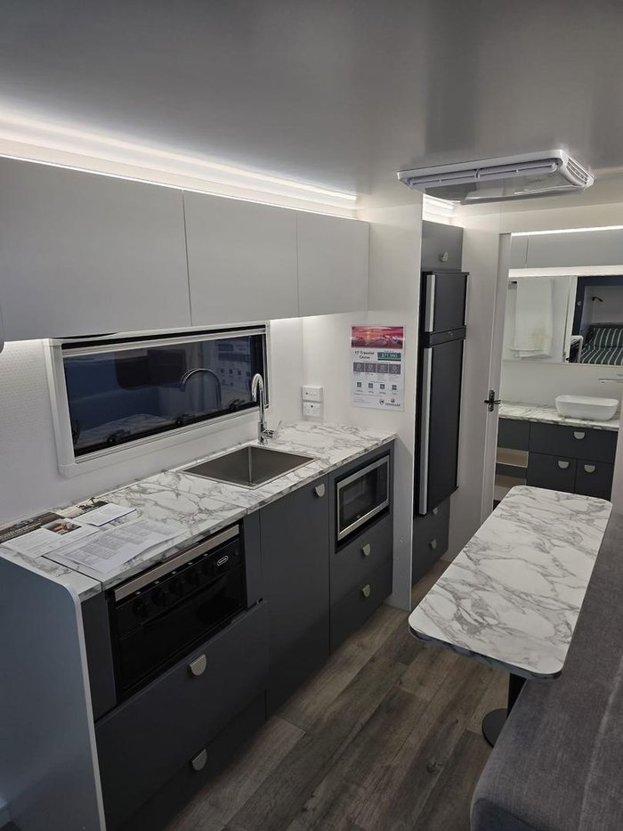 2025 Traveller 17' Cruise Save $7,199 Was $71,990
