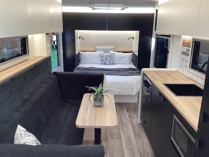 2026 Traveller Track 20