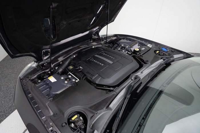 2010 Jaguar XKR