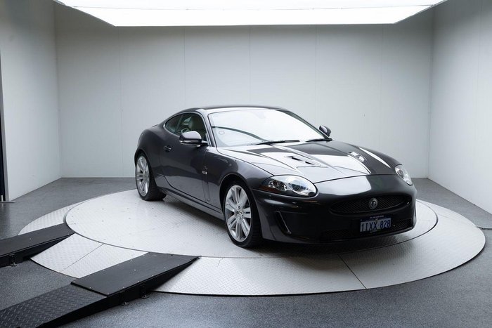 2010 Jaguar XKR