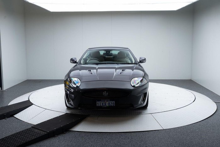 2010 Jaguar XKR