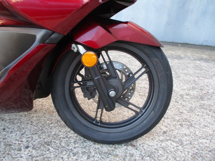 2015 Honda PCX MAROON