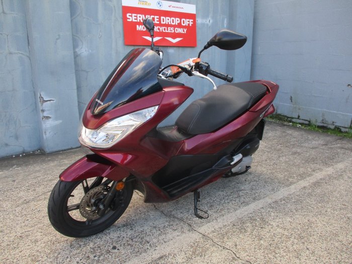 2015 Honda PCX MAROON