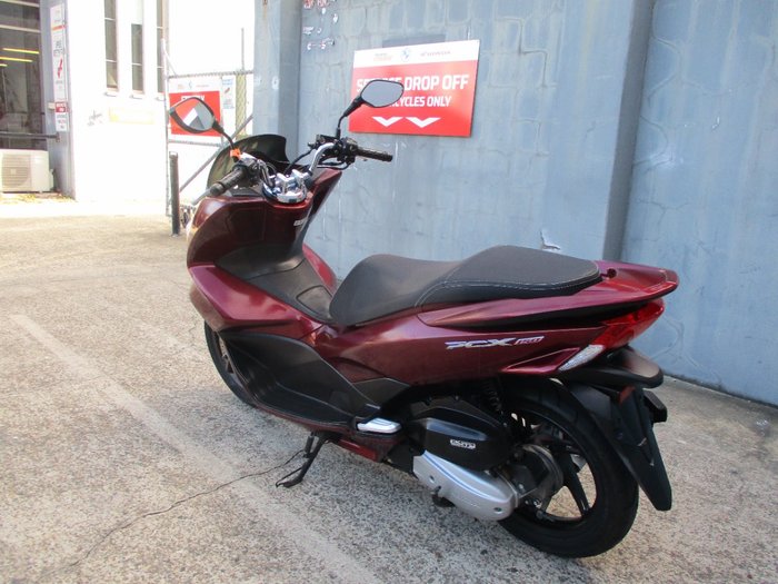 2015 Honda PCX MAROON