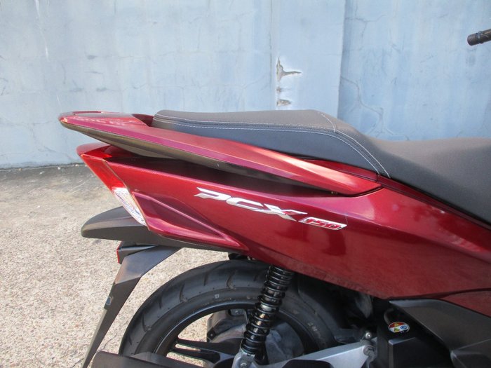2015 Honda PCX MAROON