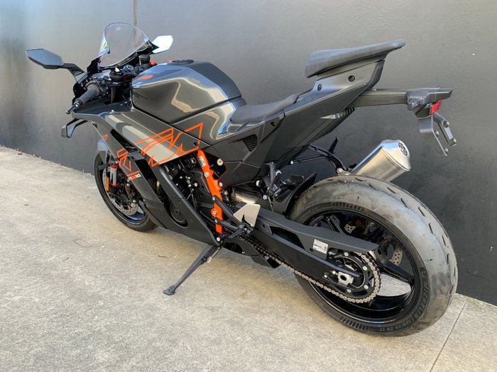 2026 Ktm 2026 KTM 990CC RC R BLACK