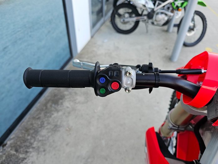 2026 Honda CRF250R Red