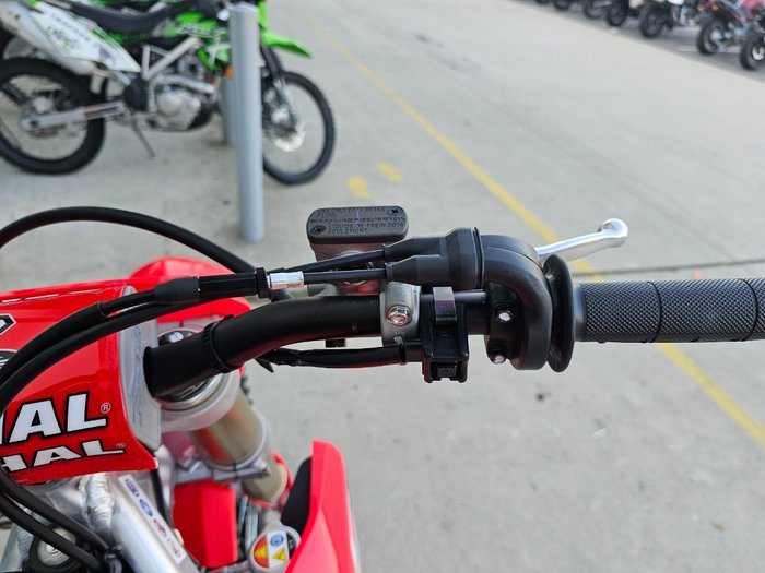 2026 Honda CRF250R Red