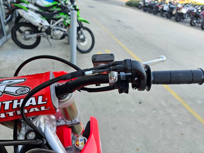2026 Honda CRF450R Red