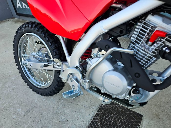 2026 Honda 2026 Honda 125CC CRF125FBTURED Red
