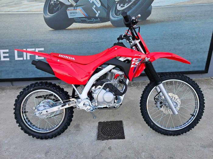 2026 Honda 2026 Honda 125CC CRF125FBTURED Red