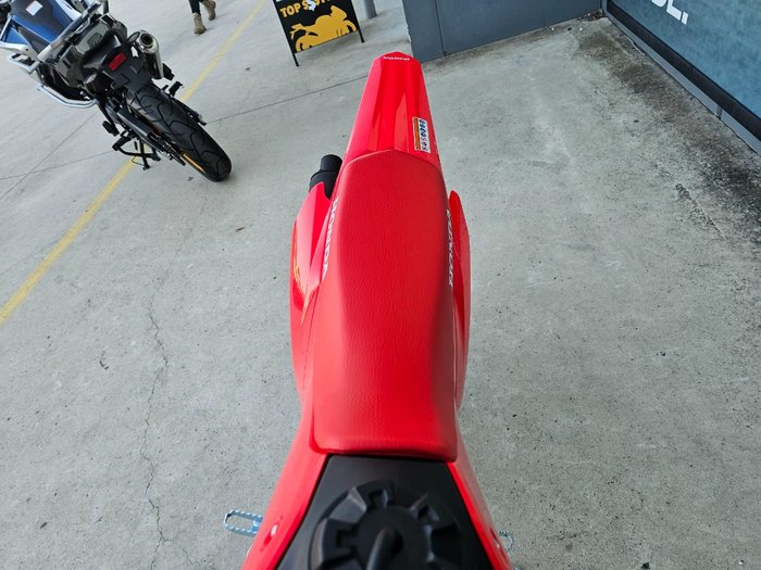 2026 Honda 2026 Honda 125CC CRF125FBTURED Red
