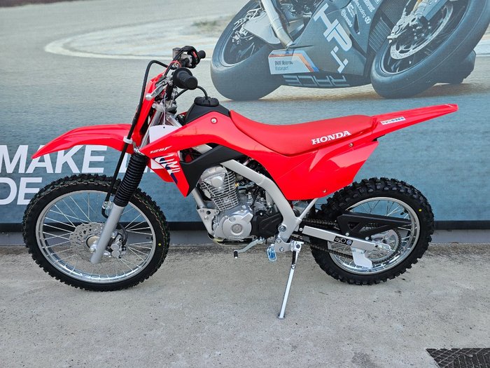 2026 Honda 2026 Honda 125CC CRF125FBTURED Red