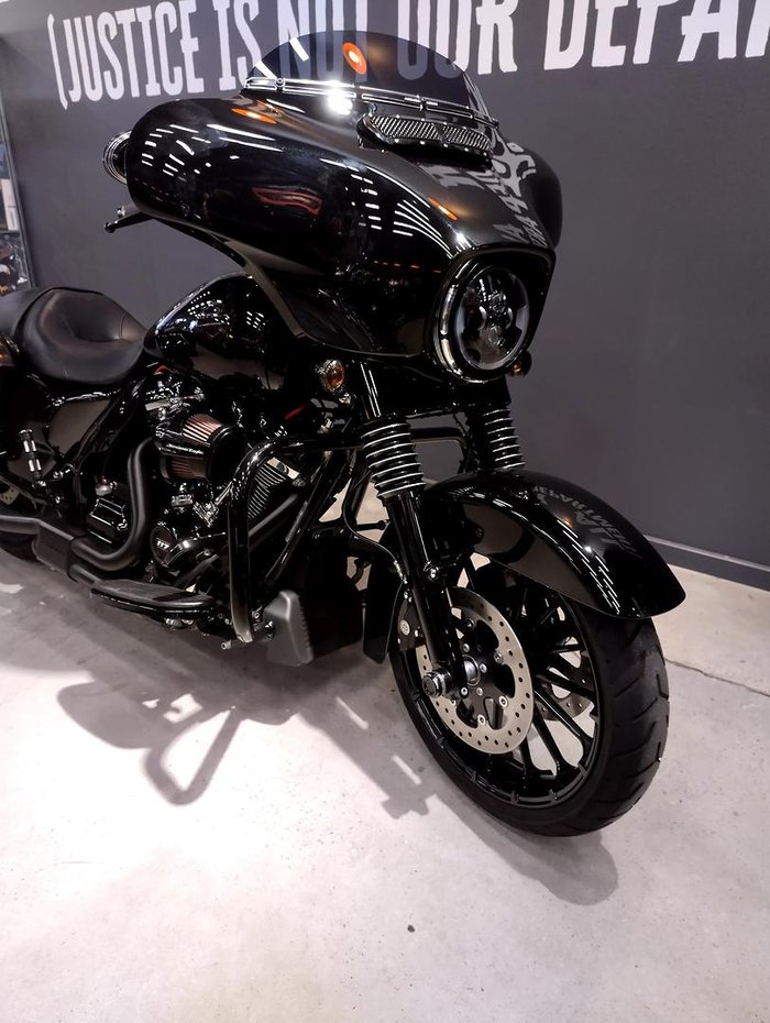 2019 Harley-Davidson Street Glide Special 114 (FLHXS) Touring Black