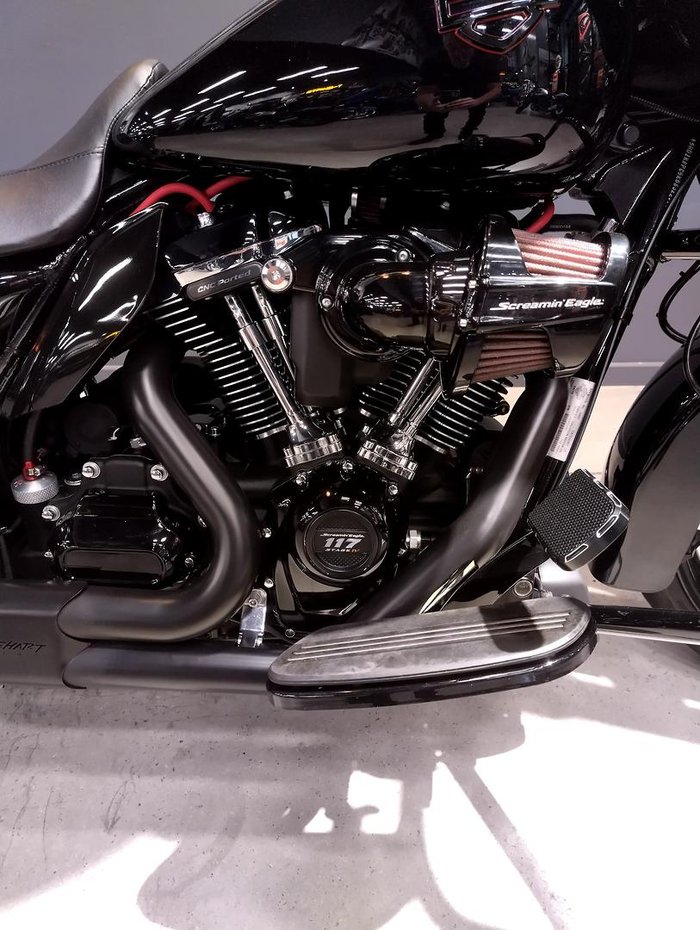 2019 Harley-Davidson Street Glide Special 114 (FLHXS) Touring Black