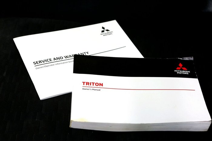 2025 Mitsubishi Triton GLX