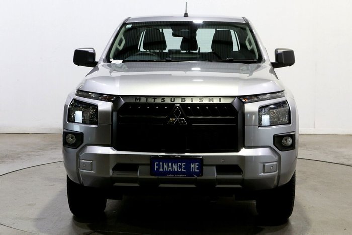2025 Mitsubishi Triton GLX