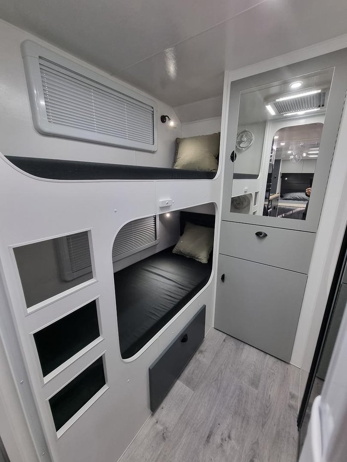 2025 Safari Caravans Legacy21
