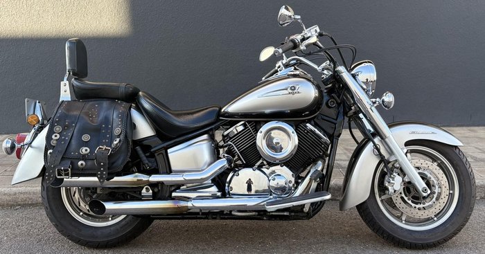 2006 Yamaha V-Star XVS1100A Classic V-Star Silver