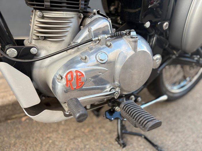 2018 Royal Enfield Classic 500 Classic Grey