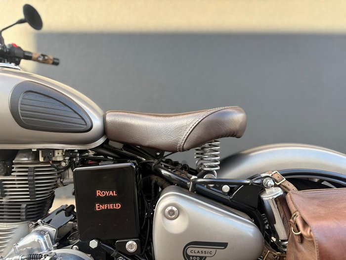 2018 Royal Enfield Classic 500 Classic Grey