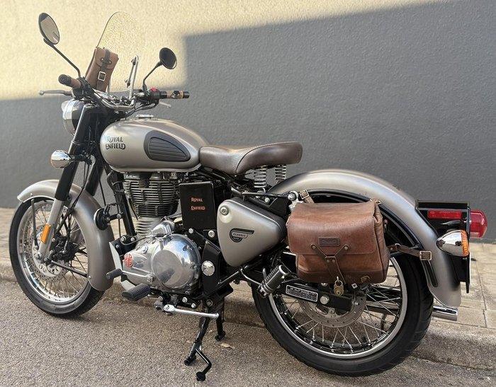 2018 Royal Enfield Classic 500 Classic Grey