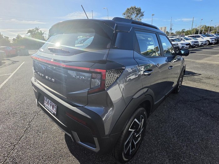 2025 Mahindra XUV3XO AX7L