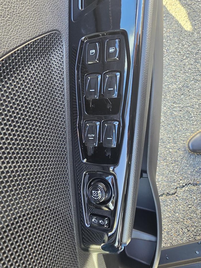 2025 Mahindra XUV3XO AX7L