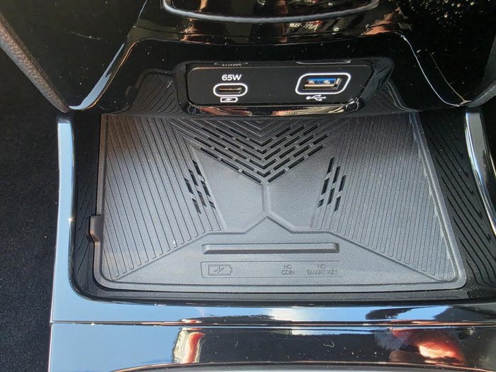2025 Mahindra XUV3XO AX7L