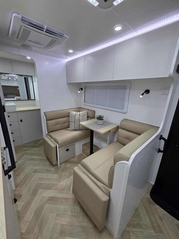 2026 Safari Caravans Delta1810