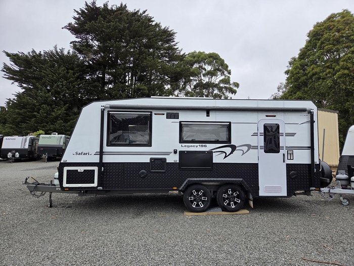 2018 Safari Caravans Legacy196