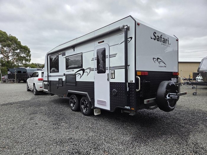 2018 Safari Caravans Legacy196