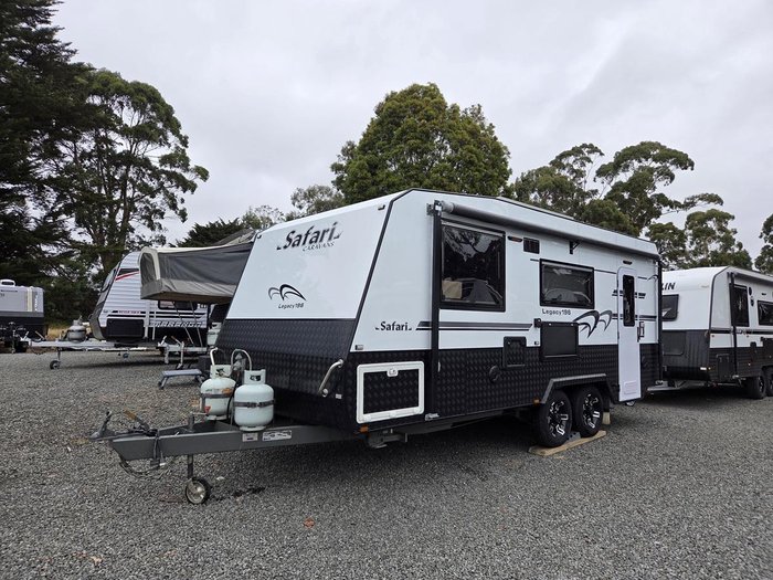 2018 Safari Caravans Legacy196