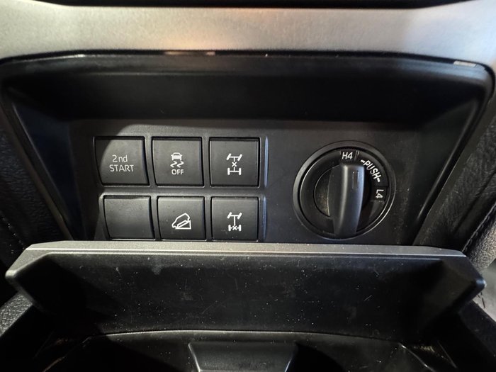 2022 Toyota Landcruiser Prado GXL