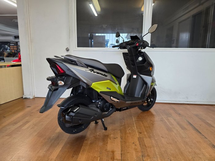 2026 Suzuki AVENIS 125 GREEN