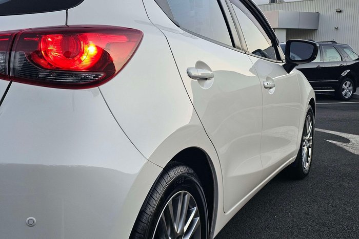 2022 Mazda 2 G15 GT