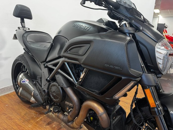 2017 Ducati DIAVEL Black