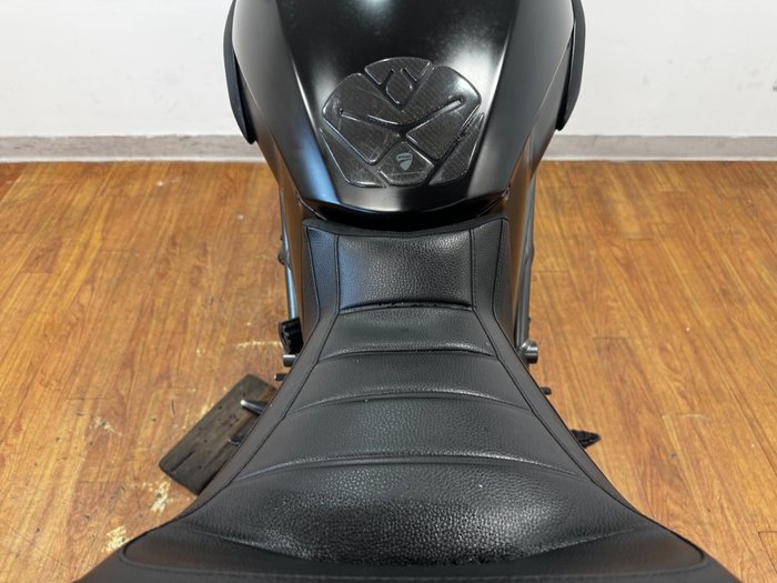2017 Ducati DIAVEL Black