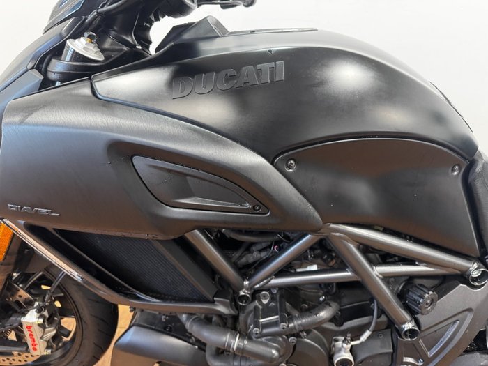 2017 Ducati DIAVEL Black