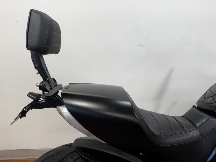 2017 Ducati DIAVEL Black