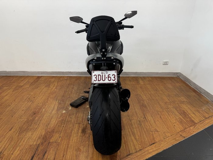 2017 Ducati DIAVEL Black
