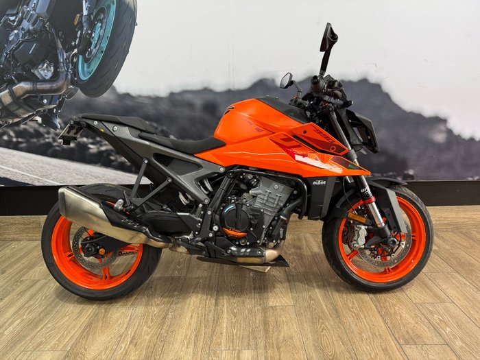 2024 Ktm 990 DUKE ORANGE