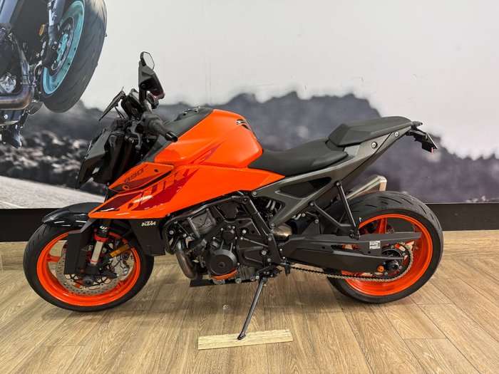 2024 Ktm 990 DUKE ORANGE