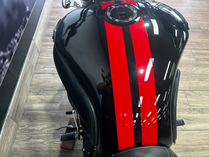 2018 Triumph ROCKET III ROADSTER Black
