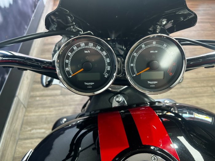 2018 Triumph ROCKET III ROADSTER Black