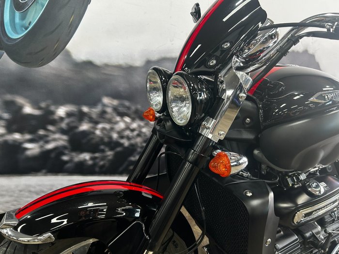 2018 Triumph ROCKET III ROADSTER Black