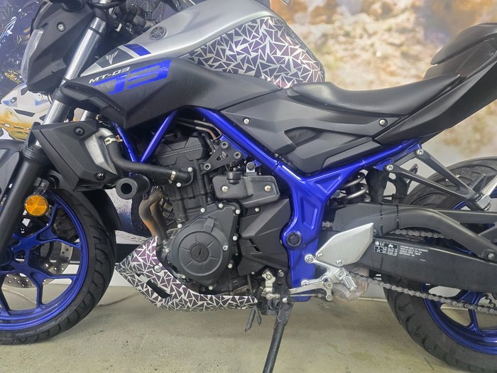 2016 Yamaha MT-03 (MT03LA) (ABS) SILVER