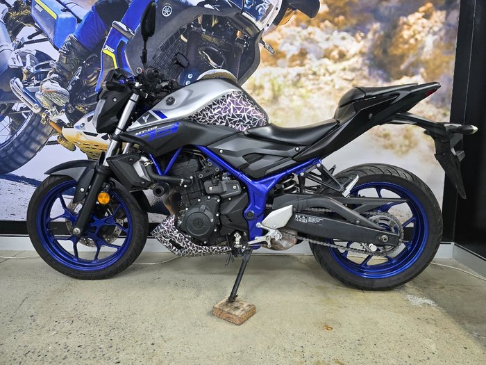 2016 Yamaha MT-03 (MT03LA) (ABS) SILVER