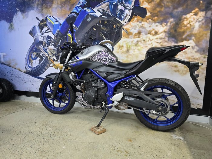 2016 Yamaha MT-03 (MT03LA) (ABS) SILVER